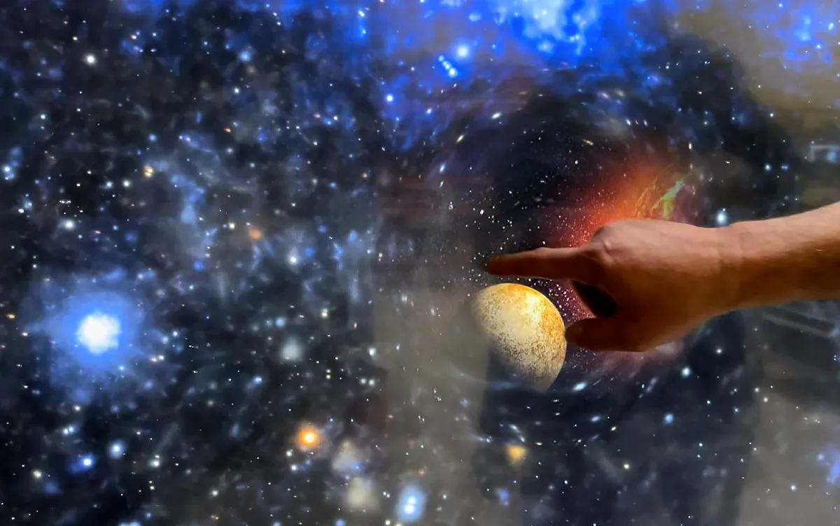 Interstellar journey, photo 2