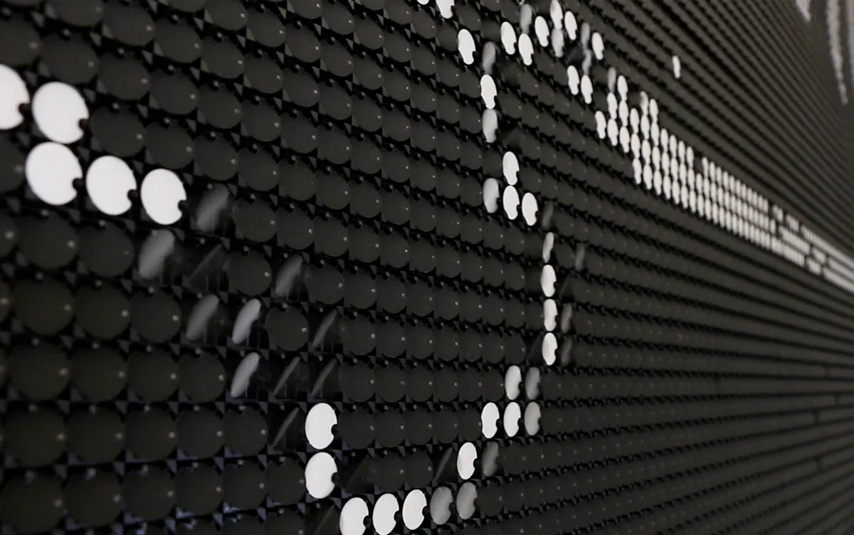 Mur de flipdots Sephora, photo 3