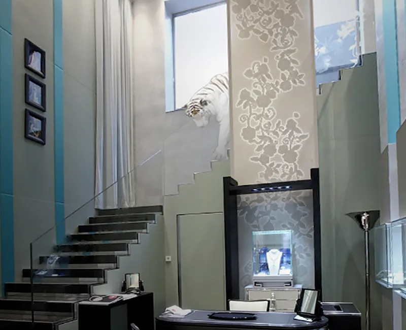 Bannière Van Cleef & Arpels, Milan, Italie