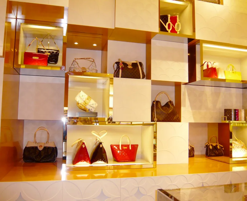 Bag bar Louis Vuitton, New Bond Street, Londres
